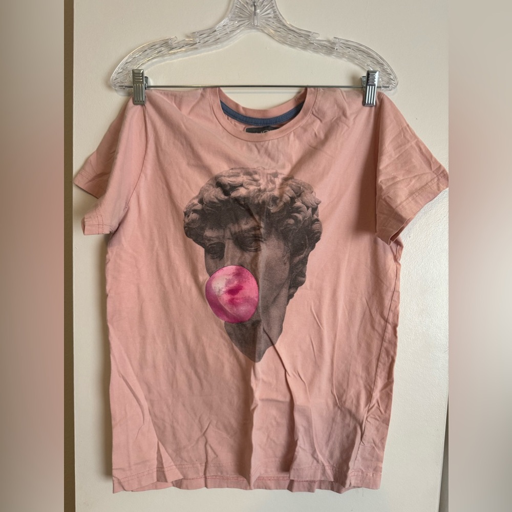 Short sleeve pullover size s color in perfect condition